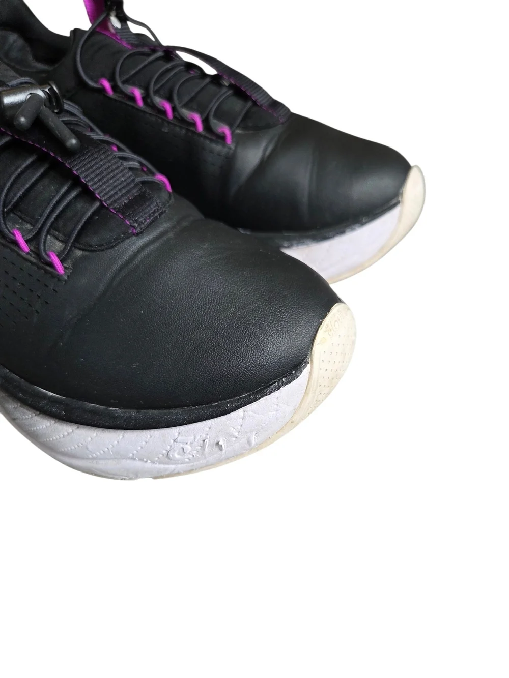 Clove Black Holographic Limited Edition Comfort Sneakers 8